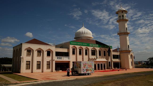 Fiji Day celebrated in style by Muslims | Daily Telegraph