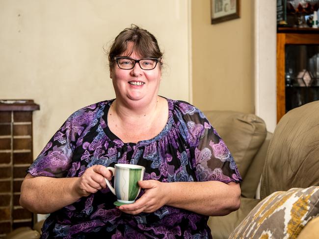 Wendy Gammon at her Penrith rental home. Picture: Monique Harmer