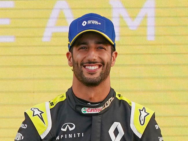 Australian GP rocked by pit lane virus fear