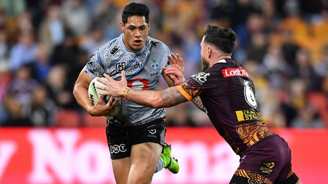 Roger Tuivasa-Sheck on the charge for the Warriors. Picture: AAP