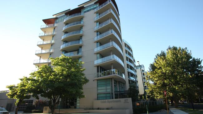 Real Estate: South Perth Snapshot with Calais Apartments 67 Mill Point Road