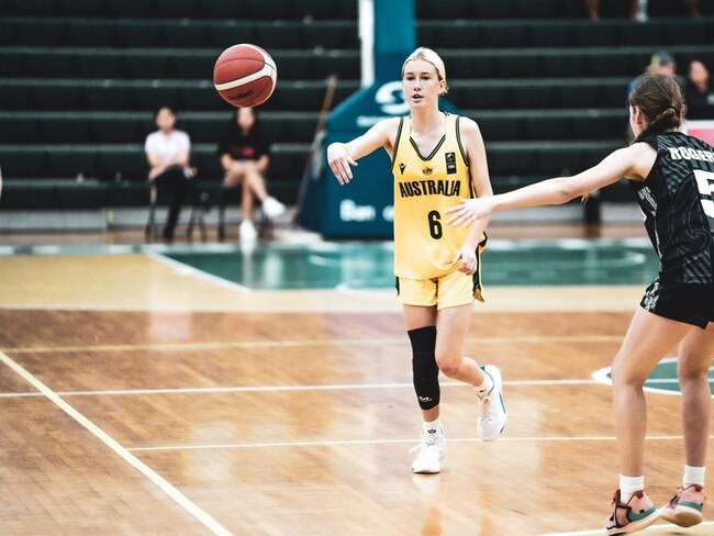 Ruby Perkins in action for Australia at the FIBA Oceania U15s Championships. Picture: FIBA