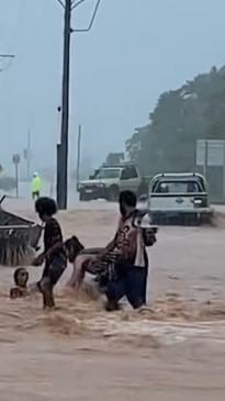 Cairns floods 2023: Major inundation in Smithfield