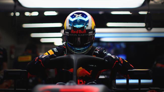 Daniel Ricciardo prepares to drive during final practice of the Singapore F1 Grand Prix.