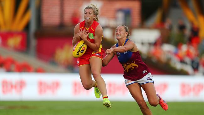 Kalinda Howarth of the Suns takes a mark during the round three AFLW match between the Gold Coast Suns and the Brisbane Lions at Metricon Stadium on February 22, 2020 in Gold Coast, Australia. (Photo by Chris Hyde/Getty Images)