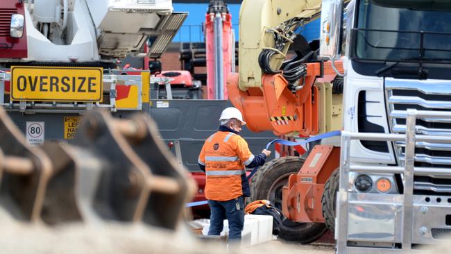 Working as a tradie can be financially lucrative but it’s a tough job with often-brutal conditions. Picture: NCA NewsWire / Andrew Henshaw