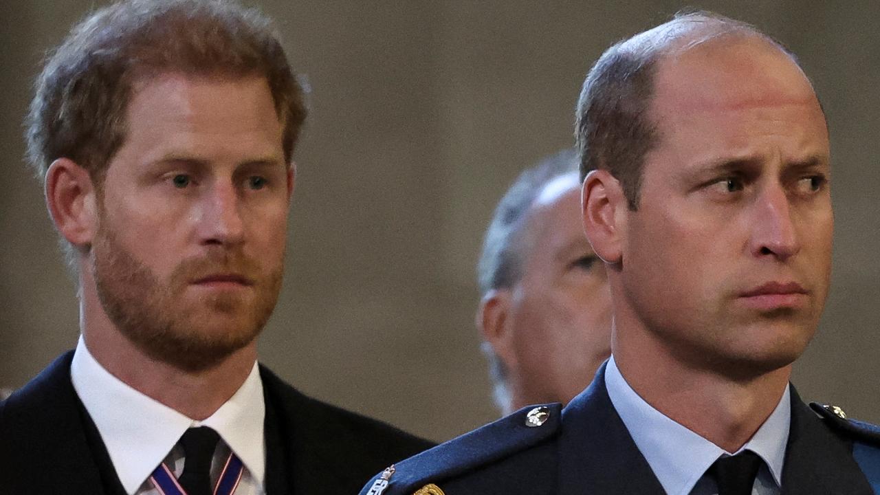 Queen funeral: Prince Harry finding it ‘difficult’ to be around Prince ...