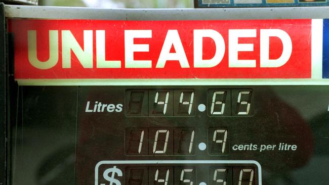 11/08/2000. Petrol price, Ampol service station, Ferrars Street, South Melbourne. It has gone over $1.00 per litre. /oil and petrol