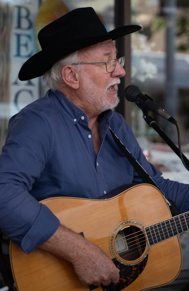 Dave Hart plays on Mary St as part of Buskers on Mary in Gympie. August 18, 2023. Picture: Christine Schindler