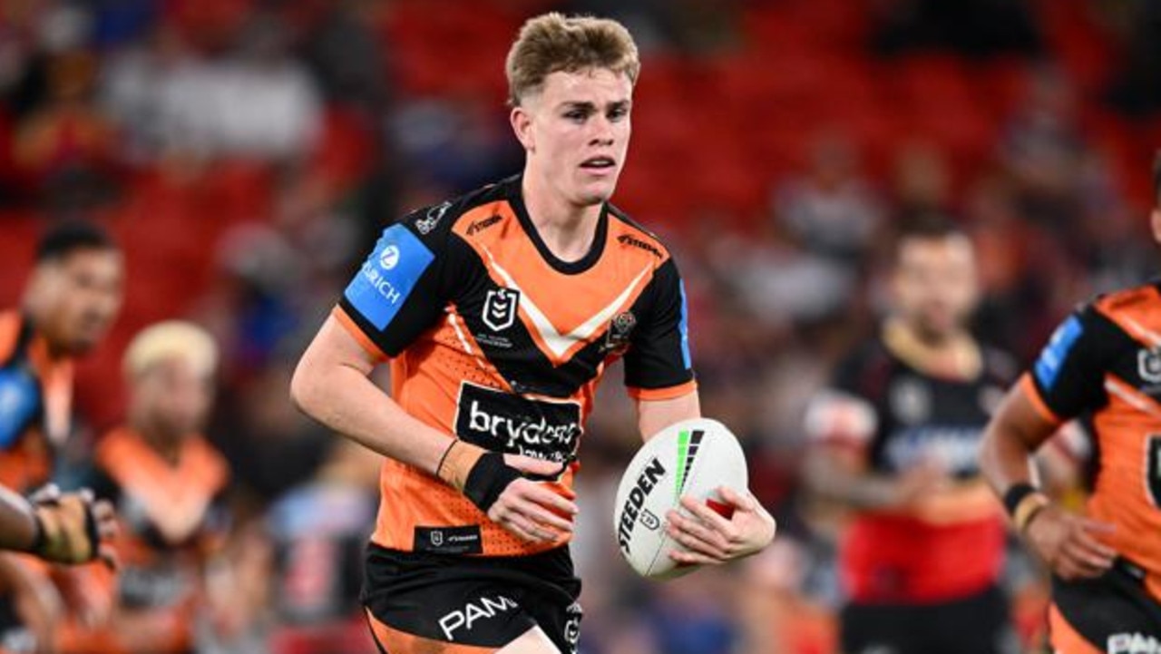 Lachlan Galvin has been having painkilling injections for a fractured wrist. Credit: NRL Images.