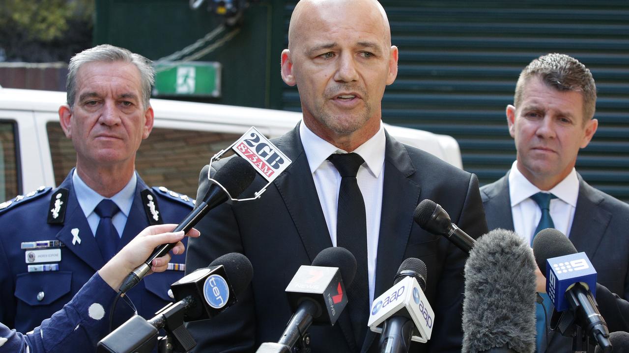 Gary Jubelin, flanked by onetime police commissioner Andrew Scipione (left) and former NSW Premier Mike Baird (right) announce $1m reward.