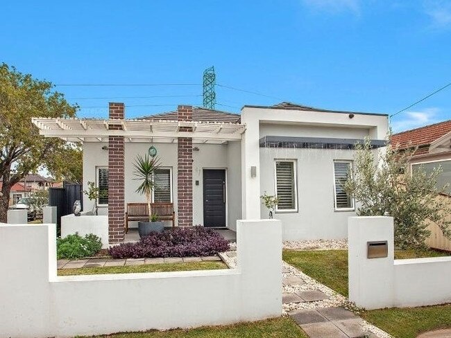 47 Gowrie Ave, Punchbowl has been listed for rent at $900 per week.