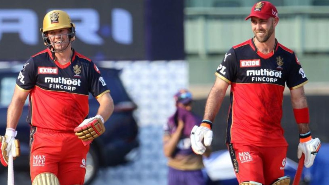 AB de Villiers and Glenn Maxwell batting together in the IPL