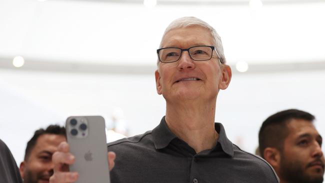 Apple CEO Tim Cook expects Donald Trump’s trade war to cost the company $1.4bn this quarter.