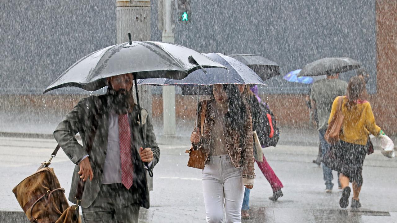 Melbourne, Sydney weather: Tornado supercell warning, large hailstones ...