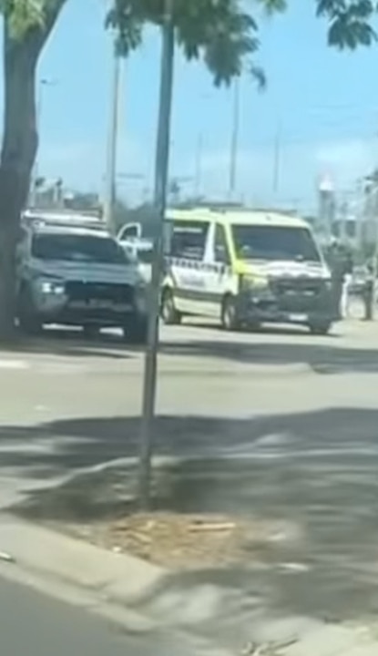 Two men taken to hospital after knife fight at Werribee station