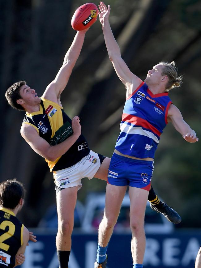 Gisborne and Kyneton do battle in the Bendigo Football League. Picture: Andy Brownbill