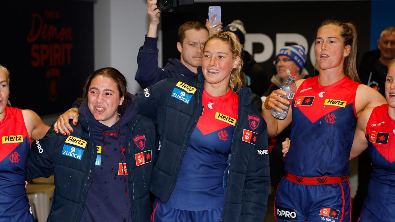 Tayla Harris cast a positive figure at the end of Melbourne’s two-point win over Geelong, but has been dealt a brutal blow with season-ending surgery required. Picture: Dylan Burns / Getty Images