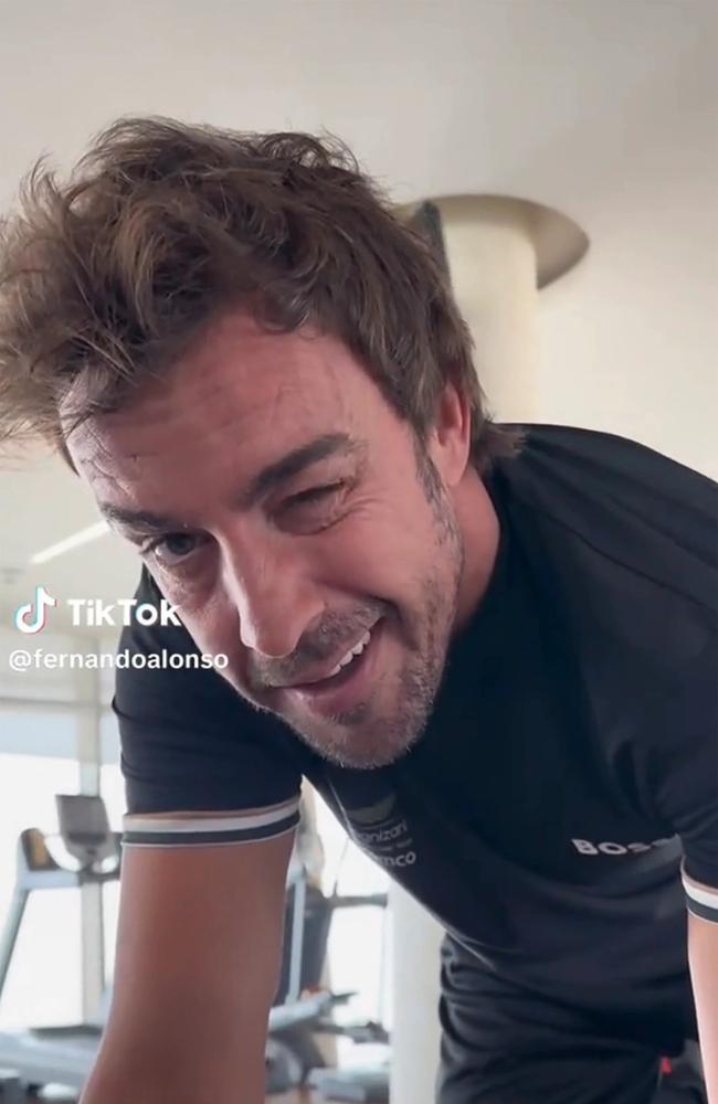 Fernando Alonso has continued poking fun at the Taylor Swift dating rumours.