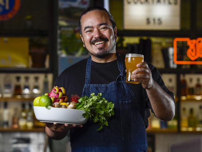 Saturday  29 April 2023. Adam Liaw - Tasting Australia at Adelaide University.Picture: Roy VanDerVegt.