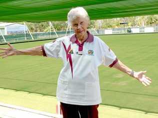 Esme Gorman welcomes new players to the Gracemere Bowls Club. Picture: Jann Houley