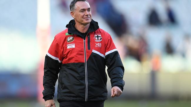 Coach of the Saints Alan Richardson is seen after the Round 15 AFL match between the Melbourne Demons and the St Kilda Saints at the MCG in Melbourne, Sunday, July 1, 2018. (AAP Image/Julian Smith) NO ARCHIVING, EDITORIAL USE ONLY