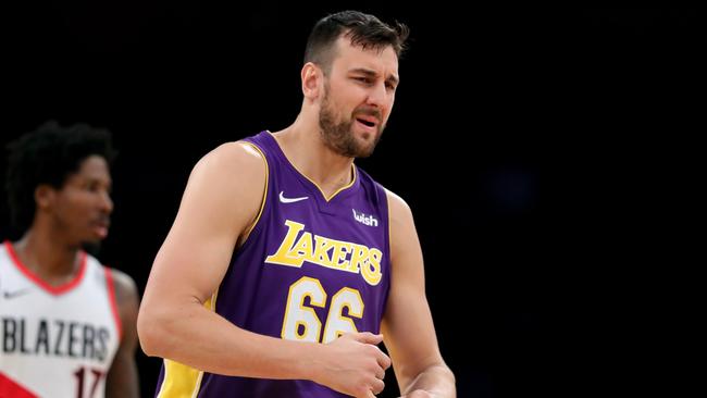 Andrew Bogut has signed with the Sydney Kings.