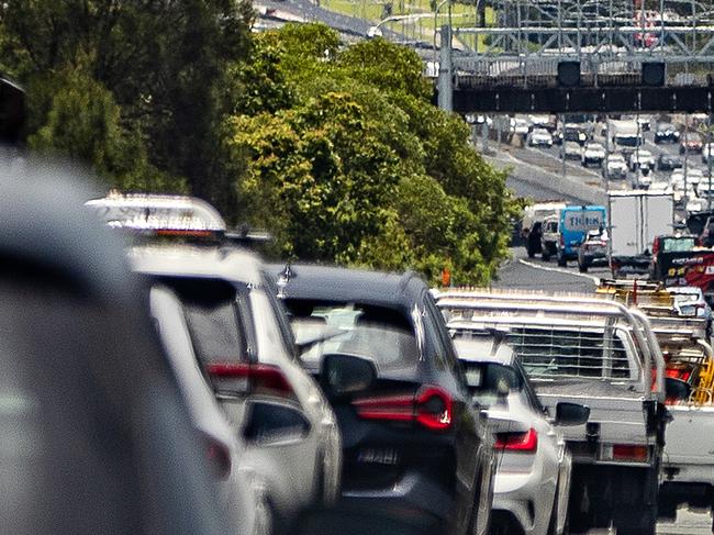 Hour-long delays on Pacific Mwy after crash