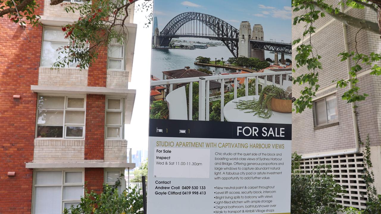 Homeowners are facing eye watering increases to their home loan repayments. Picture: NCA NewsWire / David Swift