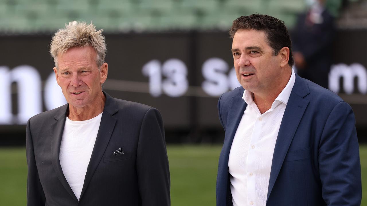 Sam Newman and Garry Lyon arrive. Picture: NCA NewsWire / Ian Currie