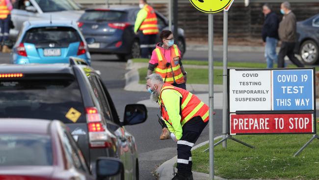 The Northern Hospital testing centre in Epping temporarily closed after hitting capacity on Tuesday morning. Picture: NCA NewsWire/David Crosling