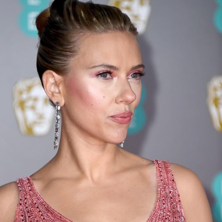 Scarlett Johansson Joins Growing Chorus of Criticism Against the Golden  Globes