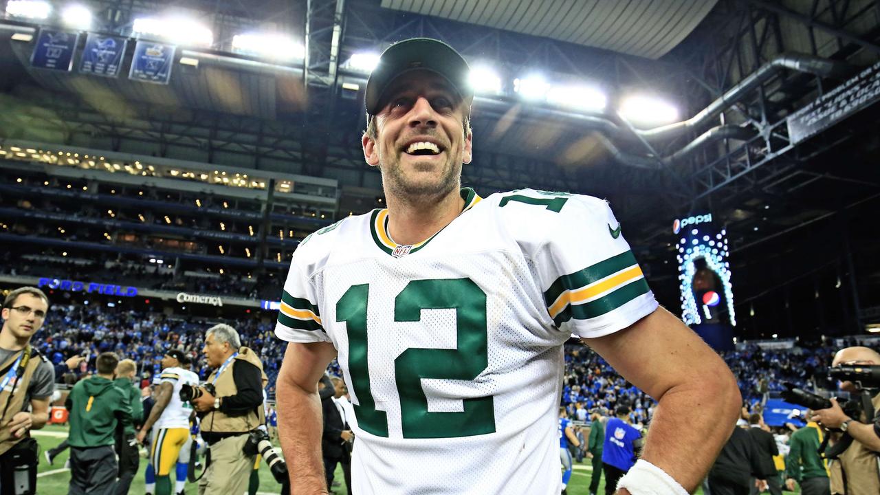 Tom Brady hails Aaron Rodgers as an 'amazing player' before the two go  head-to-head