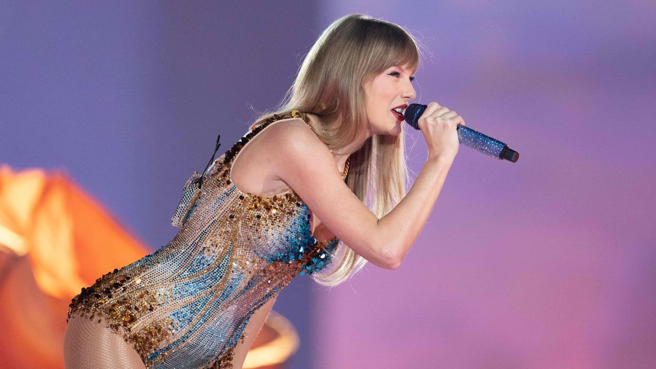 Taylor Swift performs on stage on the first night of her "Eras Tour". Photo by SUZANNE CORDEIRO / AFP.