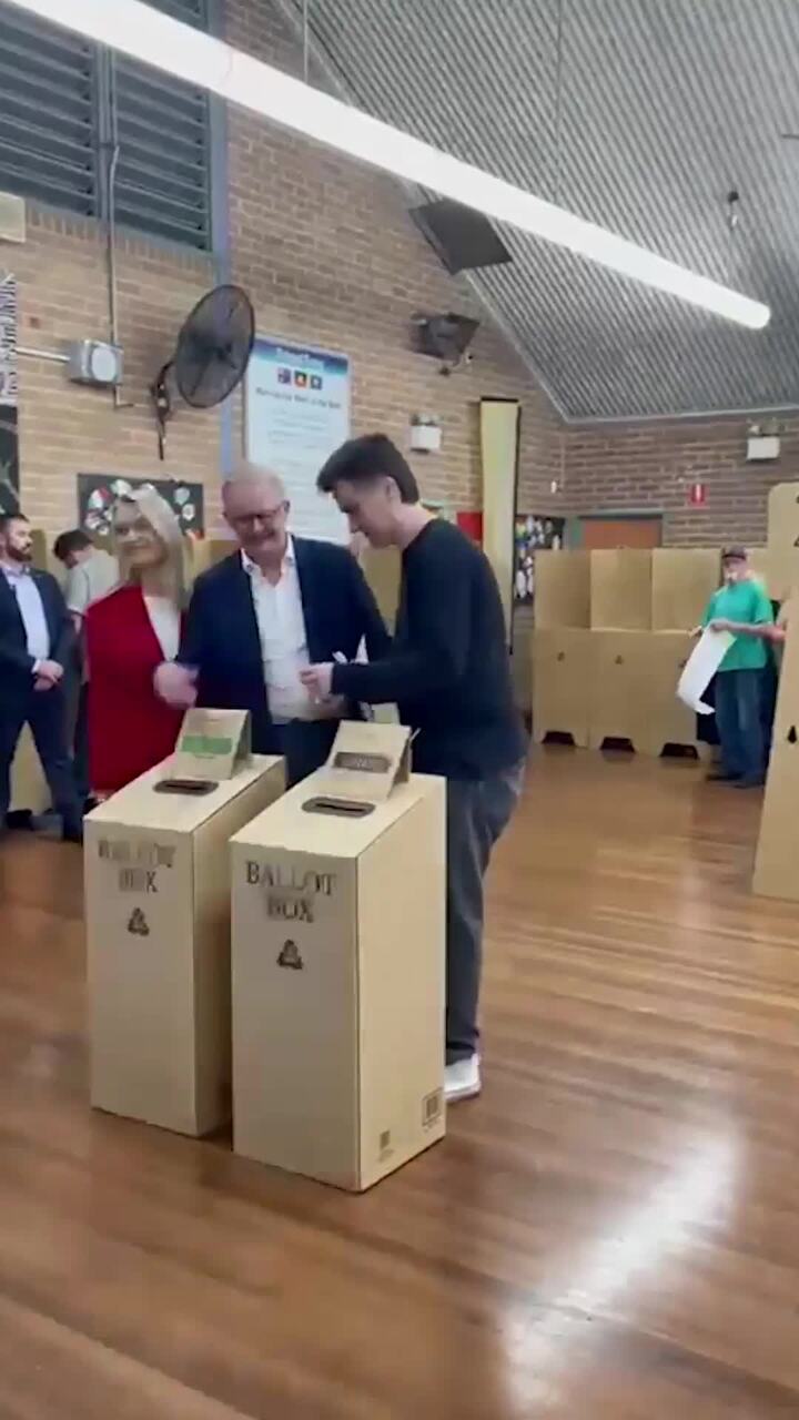 Albanese and son cast votes in Federal Election