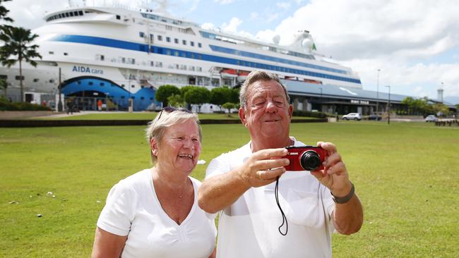 christmas day cruise cairns