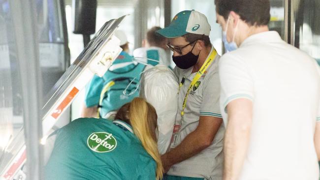 Paine arrives at the Sofitel Hotel in Brisbane to prepare for the fourth and final Test.