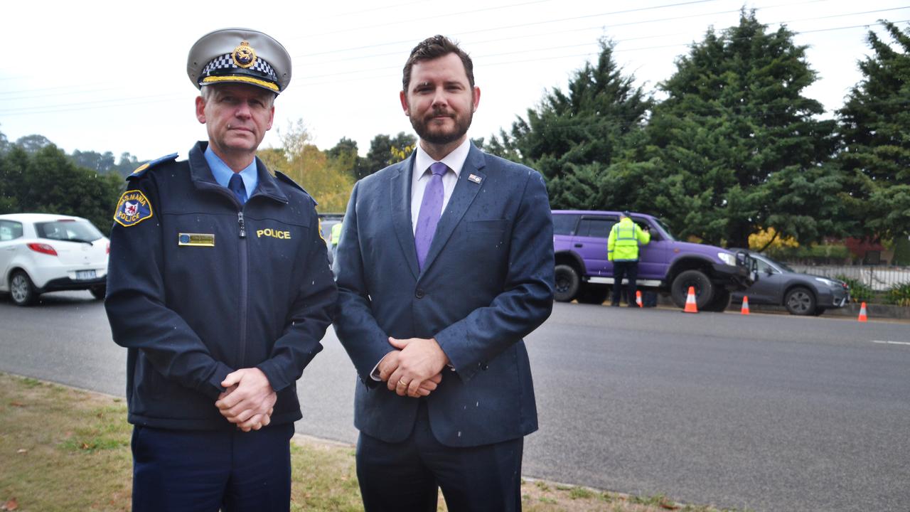 Tasmania Police Assistant Commissioner Adrian Bodnar and Minister Felix Ellis. Picture: Tasmanian Government