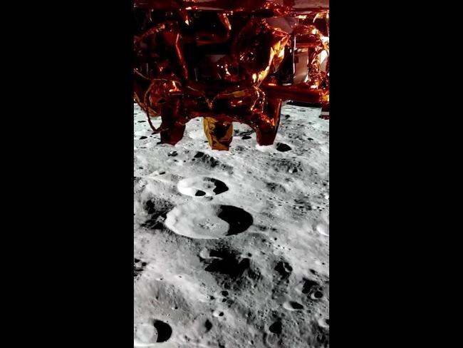 Spaceship captures mesmerising footage flying over the moon