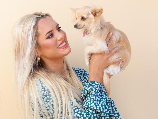 Big Brother contestant, Tilly Whitfeld, with her pet pooch, Tinkerbell. Picture: Justin Lloyd.