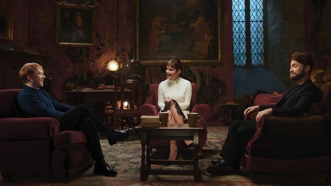 (L-R) Rupert Grint, Emma Watson &amp; Daniel Radcliffe reminisce.