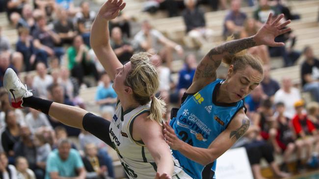 Dandenong now lead the WNBL.