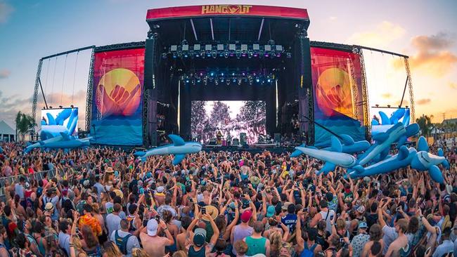 35,000 music fans expected to converge on Coolangatta Beach for new ...