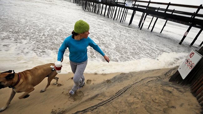 US east coast shuts down as Hurricane Sandy looms | The Australian