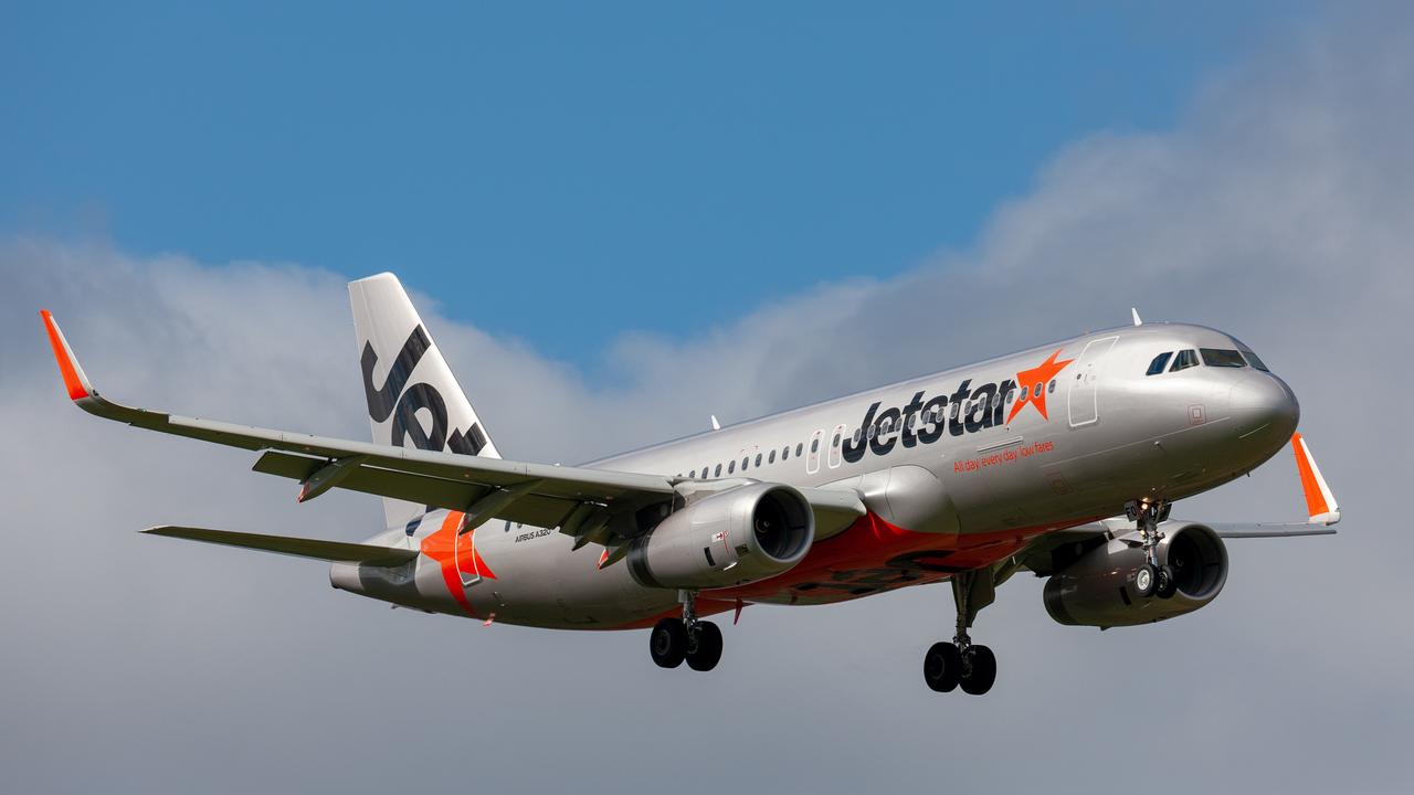 Jetstar will fly from Sydney to Hamilton in NZ, from next June.