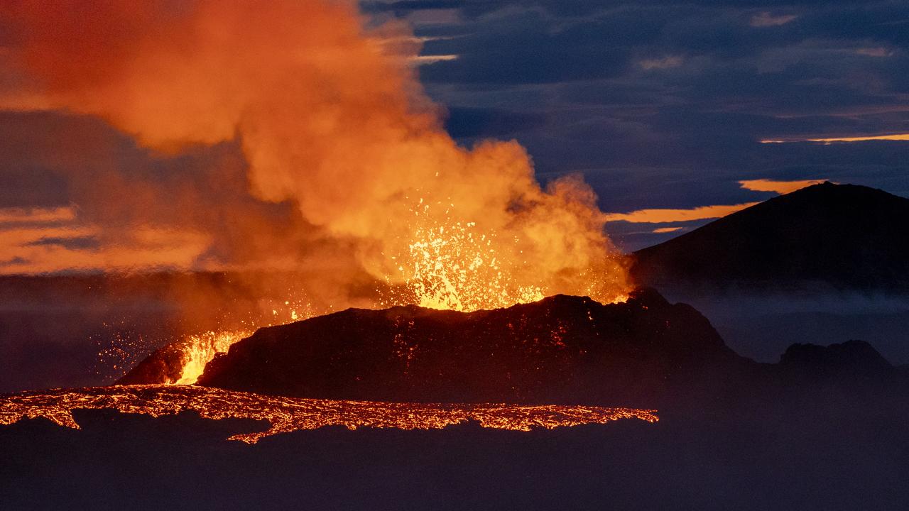 İzlanda Yanardağı: Şehrin boşaltılması, Mavi Lagün’ün kapatılması ve elektrik santralinin güvenliğinin sağlanmasıyla “zaman doldu”
