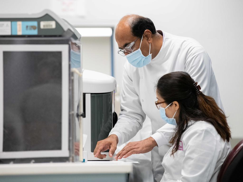 Analytical chemists work at the AstraZeneca laboratories in Sydney. Picture: NCA NewsWire/Bianca De Marchi