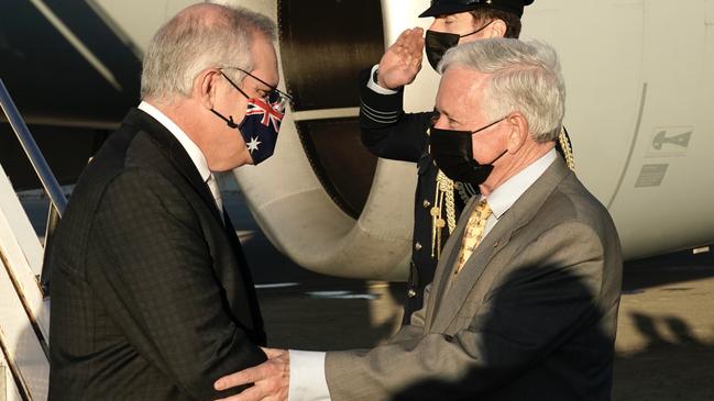 Prime Minister Scott Morrison arrives in New York to be greeted by Australia’s consul-general, former NSW Premier Nick Greiner. Picture: Adam Taylor