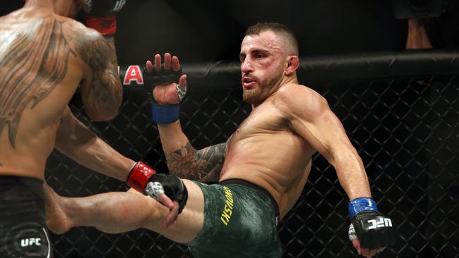 Alex Volkanovski downed Max Holloway at UFC 245 in Las Vegas. Picture: Richard Dobson