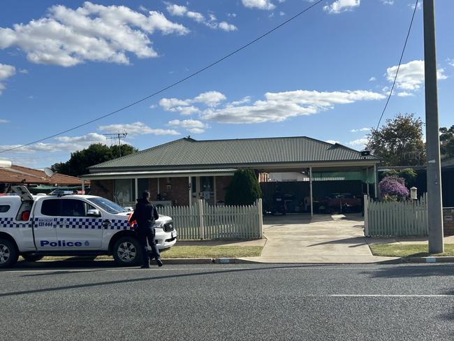 Police leave the scene in Cobram. Picture: Oscar Jaeger